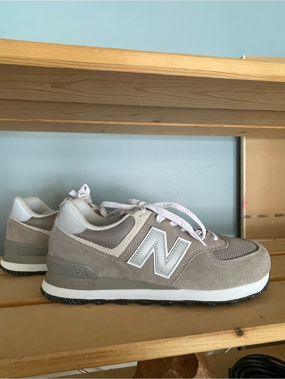 bnwt new balance 574